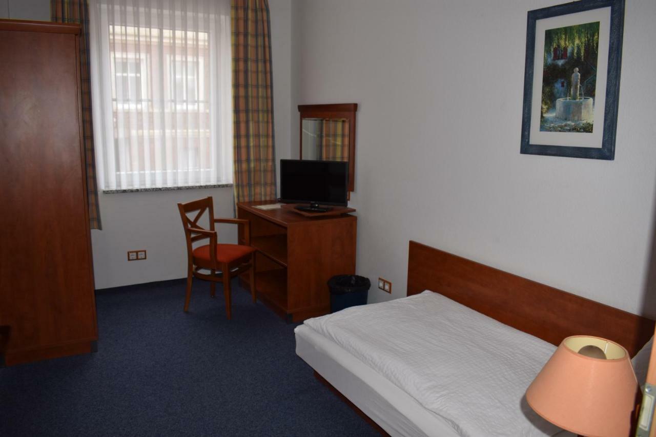 Hotel Garni "Am Hafen" Havelberg Kültér fotó